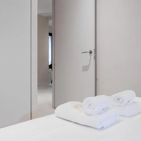 8 Geranio Apartman Girona