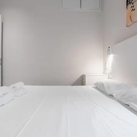 8 Geranio Apartman Girona